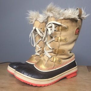 Sorel Joan of The Arctic Gold/Tan Boots Size 6